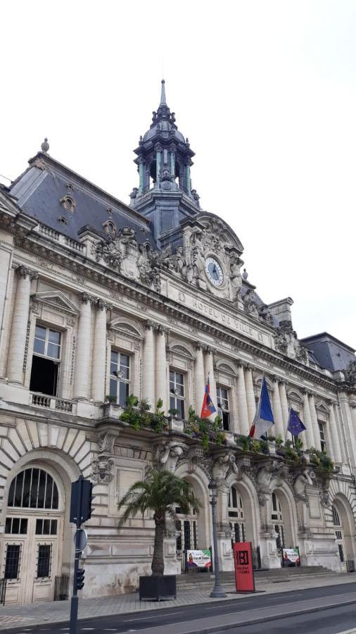 Appartement Au Calme, Avec Parc Prive, 50M Du Tram Tours Kültér fotó